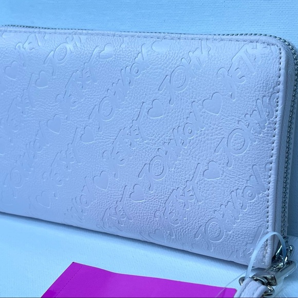 Betsey Johnson Pink Zip Around Wristlet Wallet Logo BS100020 - Picture 6 of 7